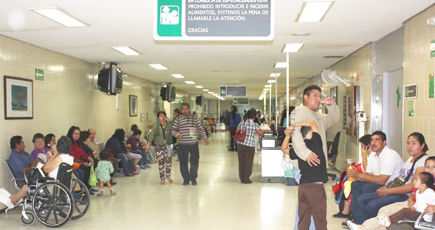 Rebasado el IMSS en atención a pacientes; no tiene personal suficiente