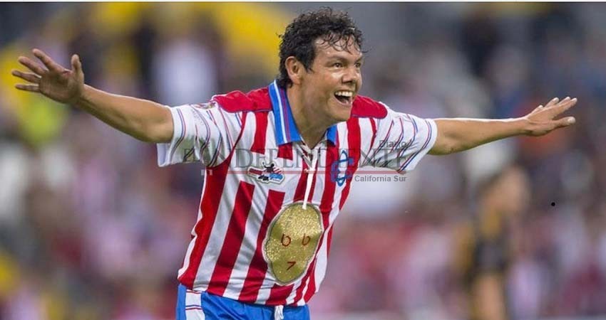 Leyendas del Futbol mexicano firmarán autógrafos en el malecón La Paz