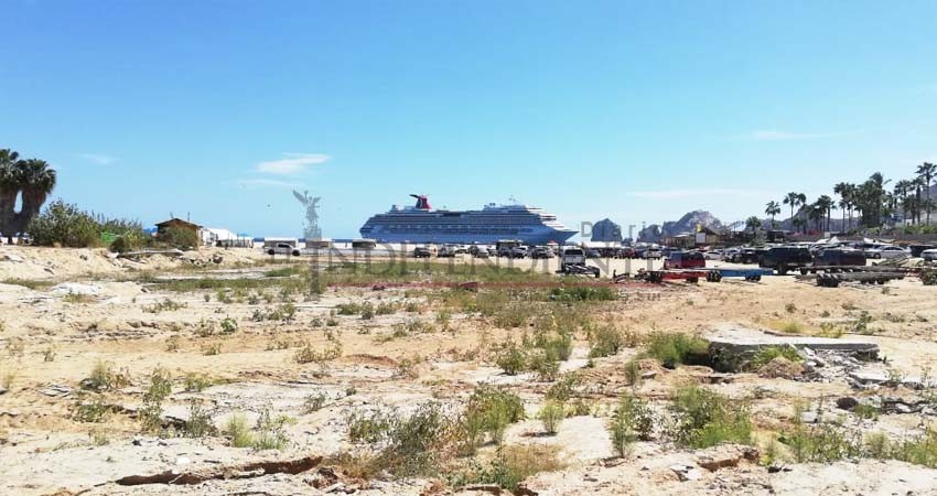 Clausura Coepris comercios informales ubicados en Arroyo El Salto Seco