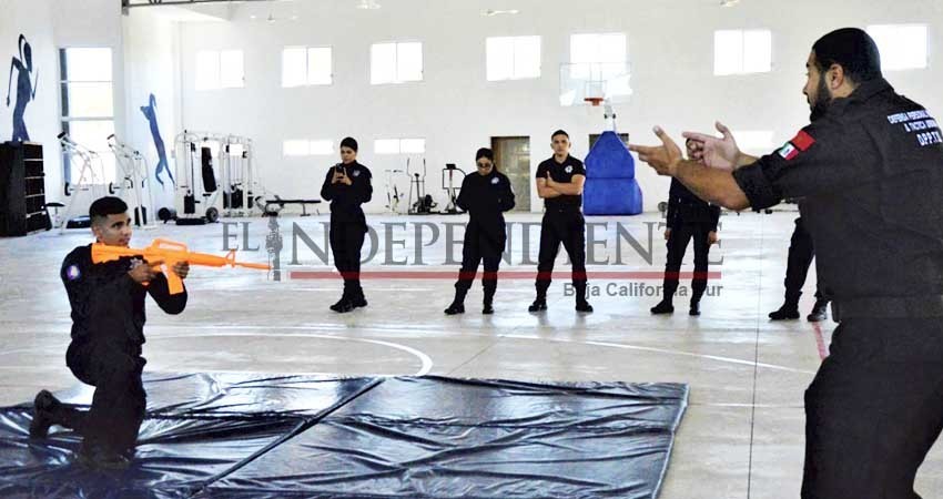 Se actualiza PEP en técnicas de defensa y contrainteligencia policial