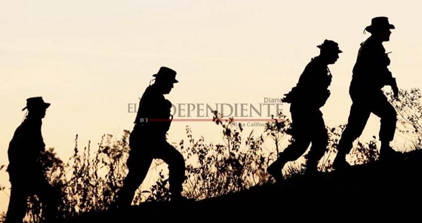 Suman ya 326 militares que abandonan a Nicolás Maduro