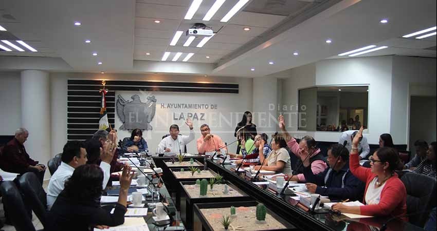 Opacidad en gasto público y convenios divide al Cabildo de La Paz