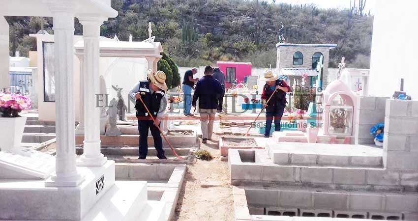 Guerra de declaraciones entre directores del Ayto de La Paz por nómina de empleados