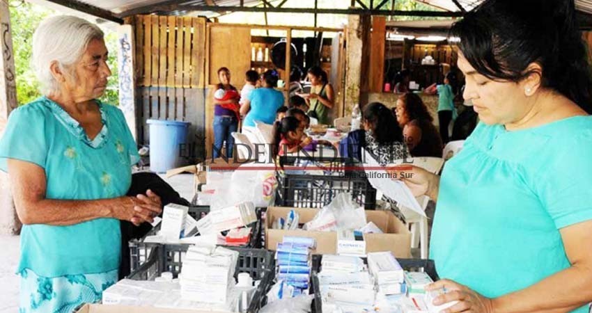 Para garantizar medicamentos, Hacienda anuncia adjudicación directa