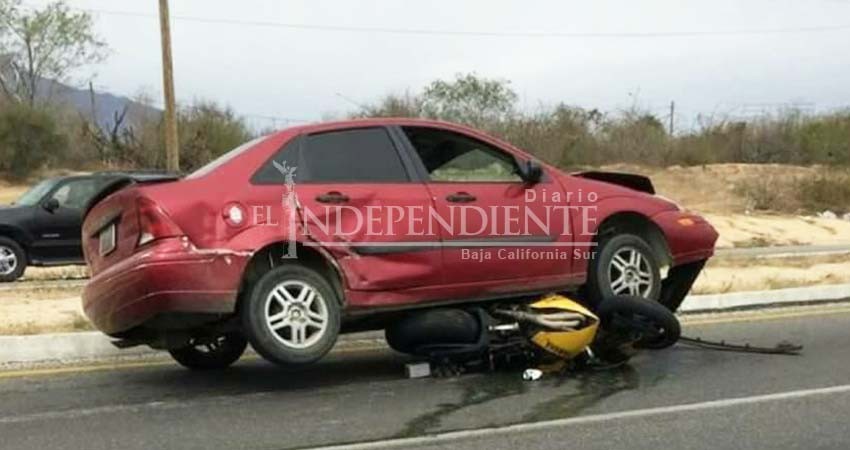 Y siguen los accidentes en la transpeninsular; carambola entre 2 vehículos y una moto
