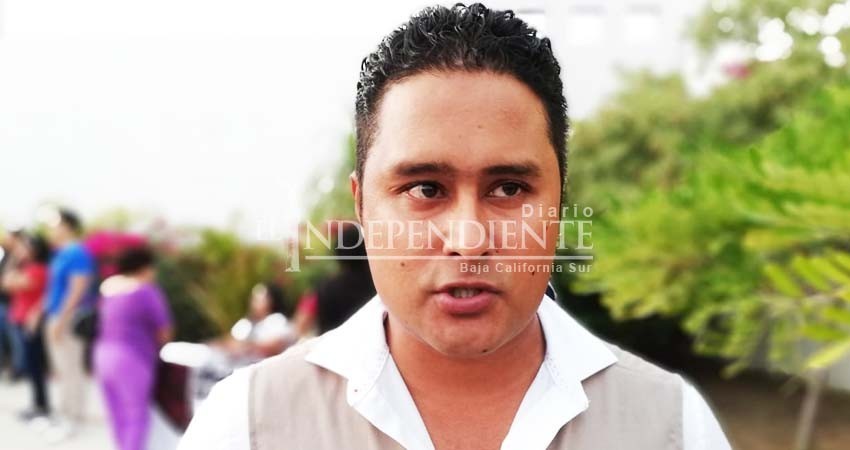 Continúa la revisión de beneficiarios de los programas federales