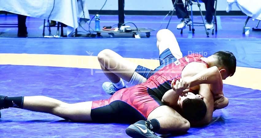 Se reportan listos luchadores para el regional