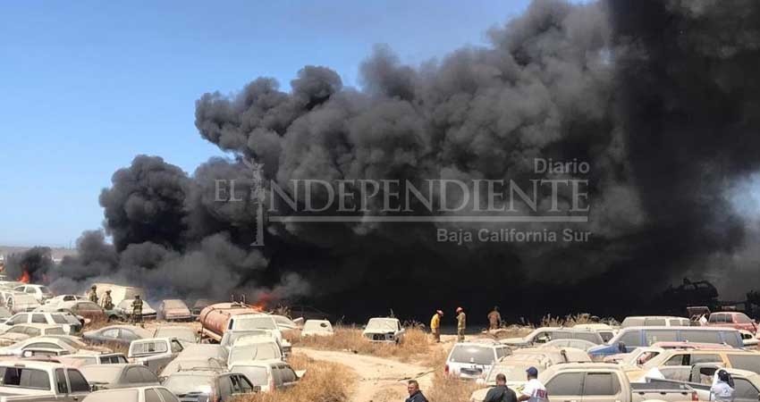 Arde en llamas corralón municipal de Cabo San Lucas