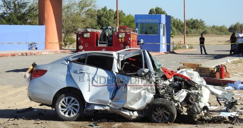 Terrible accidente automovilístico en La Paz, donde una mujer perdió la vida
