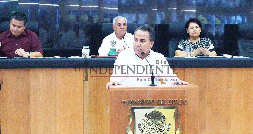 Salen diputados a "combatir" reforma ciudadana a Ley de la UABCS