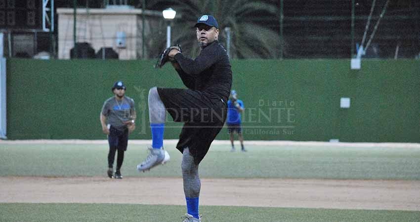 Presentan el roster de jugadores de delfines de La Paz