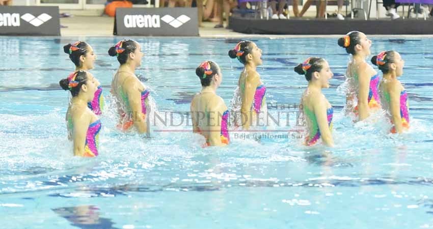 Califican las seleccionadas juveniles de natación artística de BCS