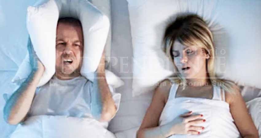 Mujeres que roncan tienen más riesgo de problemas con el corazón