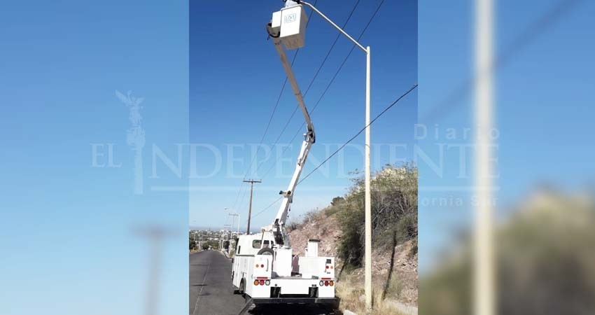Va el Ayuntamiento de La Paz por alumbrado público y bacheo para la ciudad