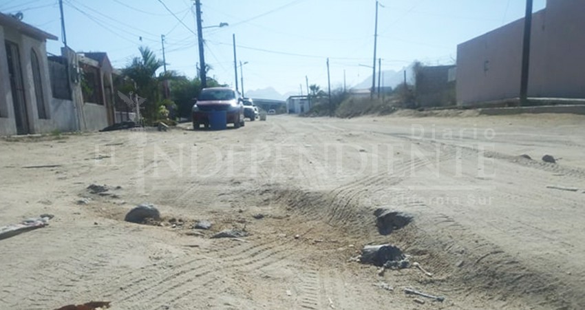 En mal estado calles de la colonia Fovissste Las Veredas, acusan vecinos