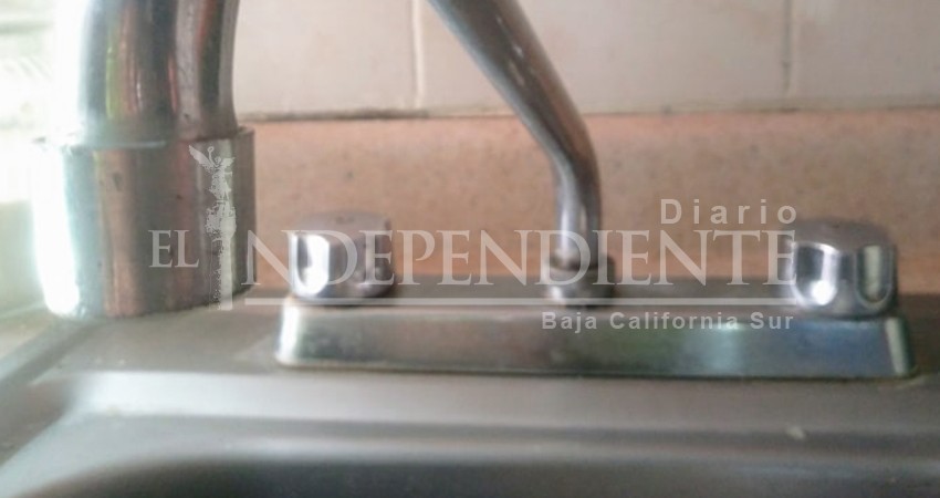 Solo una vez por semana reciben agua colonos de Puerto Nuevo