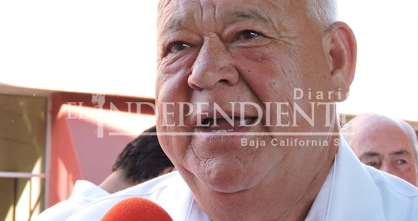 Descartados los despidos a empleados federales, se retiran sólo delegados: Víctor Castro