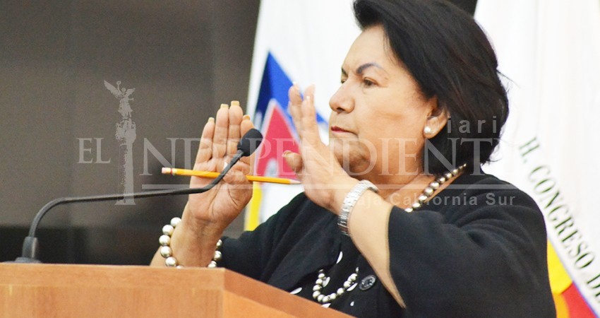 Gobierno del Estado debe sacar las manos del Congreso: Saldaña