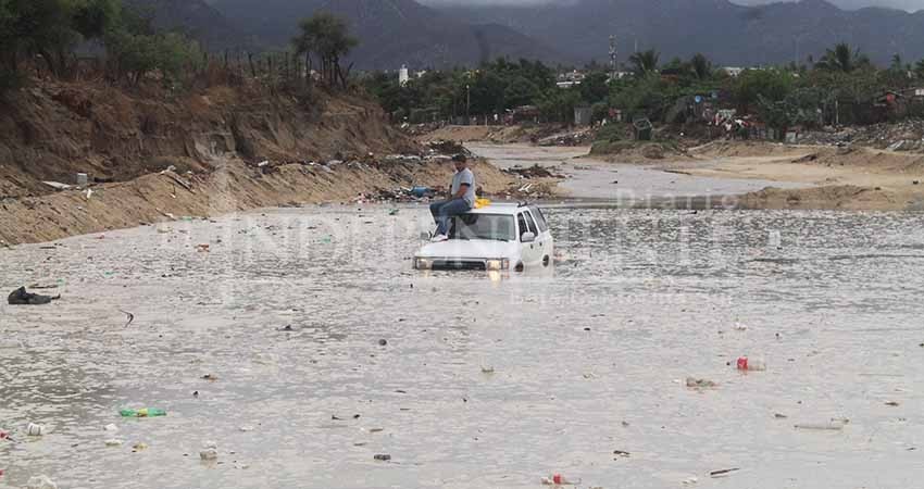 “Por favor, no intente cruzar arroyos durante las lluvias”, pide Ángeles Verdes