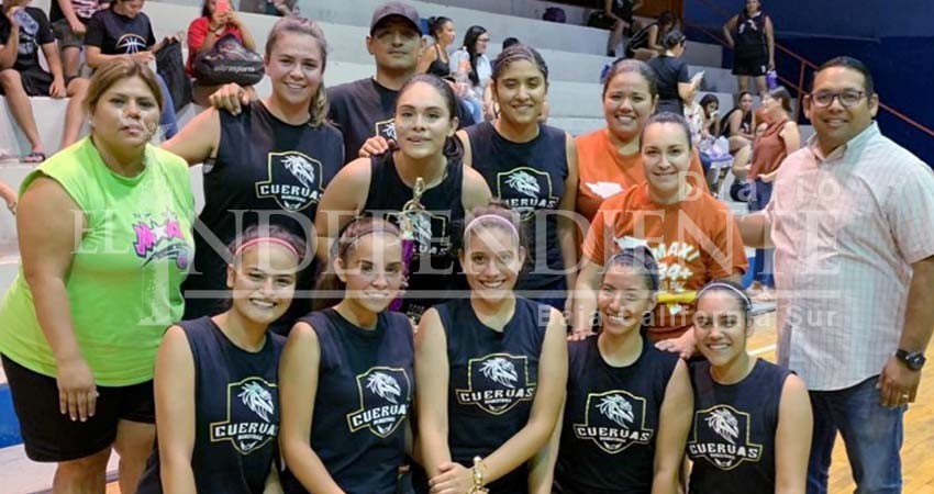 Cuervas, campeonas del básquet femenil