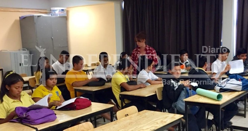 Minera mantiene programas sociales en La Paz