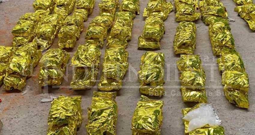 Metanfetamina en bolsitas metálicas llega a paquetería de Sonora