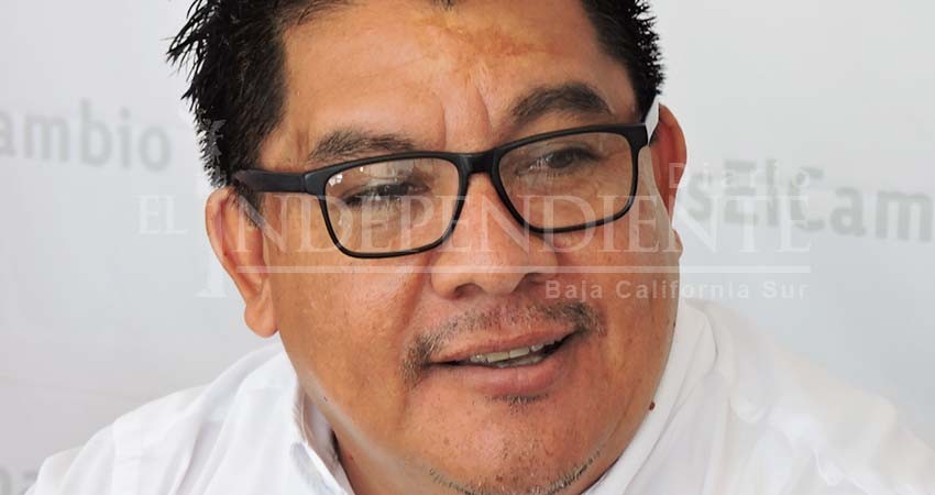 Diputados de oposición buscan conservar sus privilegios: Rentería Santana