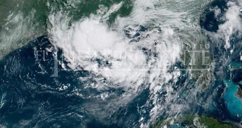 Emiten alerta en EU por probable huracán en el Golfo de México