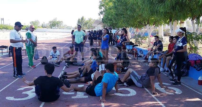 Efectúan evaluaciones físicas a los deportistas de La Paz