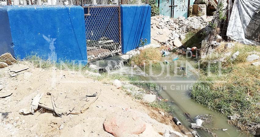 Colapsa cárcamo de aguas negras de colonia Jardines del Sol