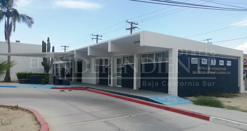 Escuela de Rehabilitación DIF es reconocida por la federación como sistema escolarizado