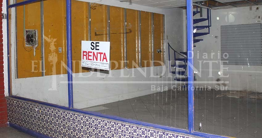 Permanecen cerrados más de 100 negocios en el Centro de La Paz