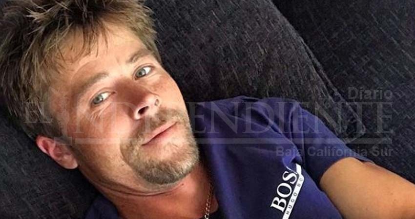 Nathan Meads: el obrero que sufre acoso por su parecido a Brad Pitt