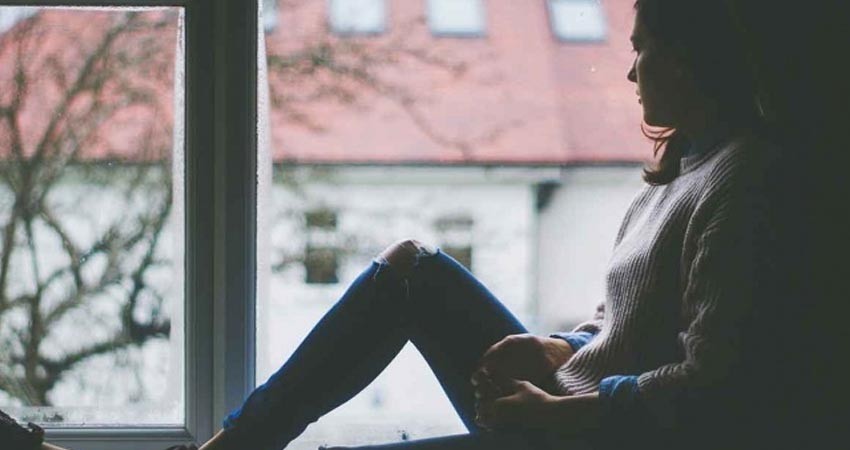 Padres mantienen cautiva a su hija durante 10 años