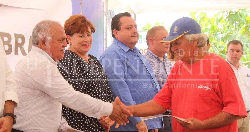 Después de 3 años de anunciar el programa de “seguros de vida para pescadores”, llegó a Los Cabos