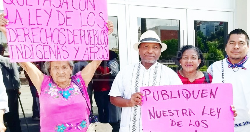 Gobernador Mendoza dice que vetó Ley Indígena por no saber del impacto presupuestal