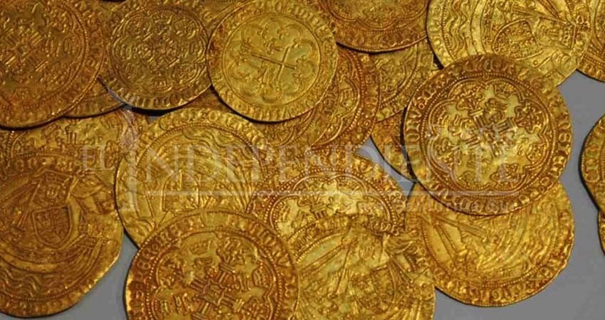 Albañiles descubren increíble tesoro dentro de casa antigua