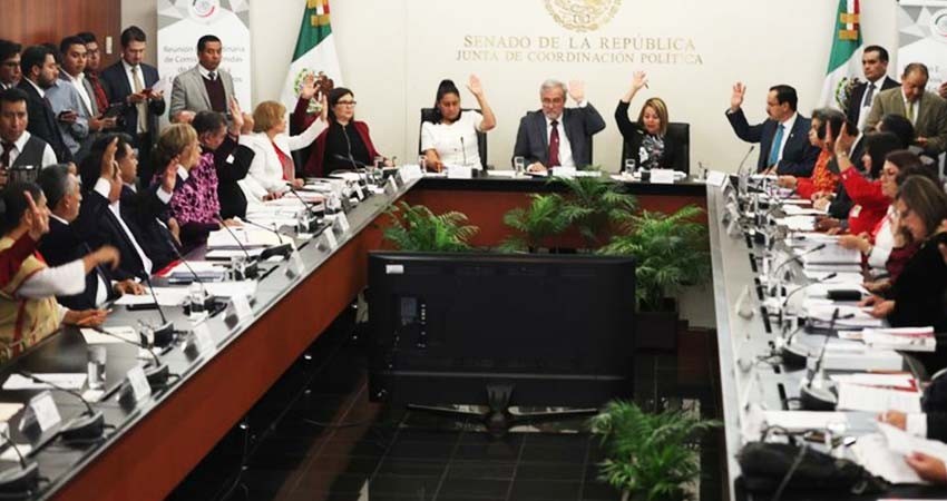 Sin cambios, Senado aprueba minuta de leyes educativas
