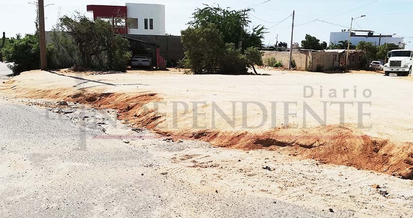 El Ayuntamiento de Los Cabos soluciona los problemas con aspirinas, acusan vecinos de Mesa Colorada