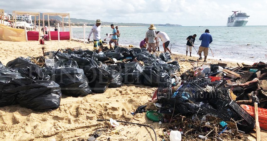 Ciudadanos unen fuerzas para limpiar CSL tras las lluvias