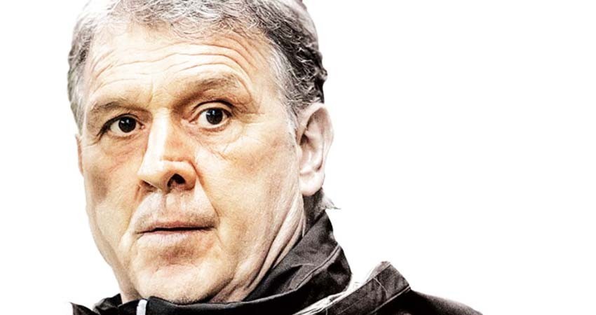 La amistad y el balón; un abrazo a la distancia