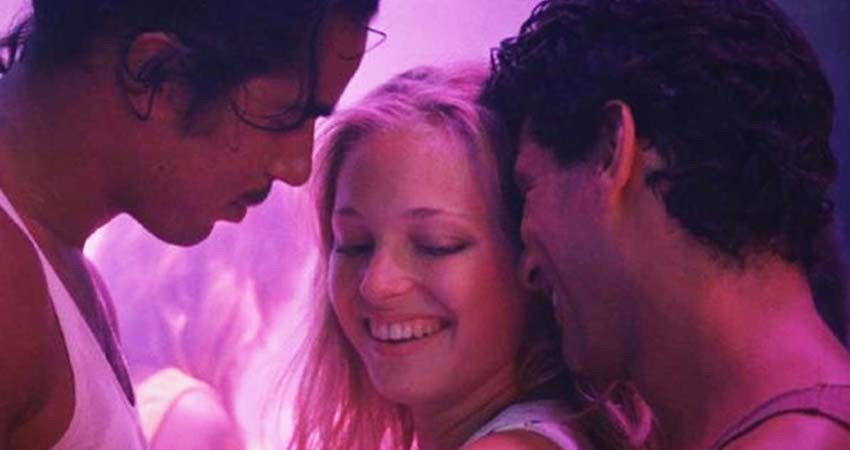 Hollywood ofrece empleo de coordinador de escenas íntimas