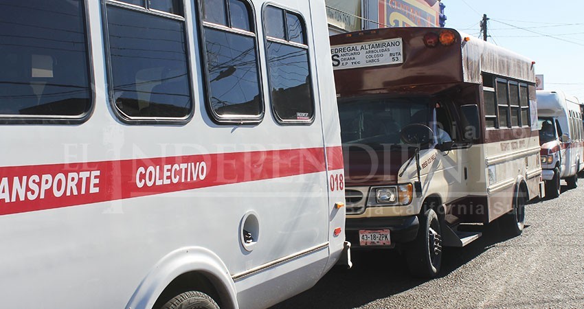 Horarios del transporte público de La Paz no ayudan a los trabajadores: Empresarios