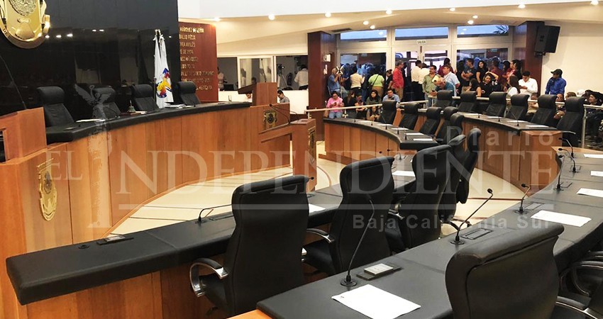 Se unen fracciones divididas de Morena contra Ley de Movilidad