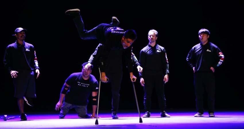 Bailarines discapacitados presentan arte sin límites en el Cervantino