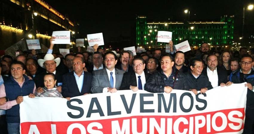 Segob se disculpa con ediles tras los hechos ocurridos en palacio de gobierno