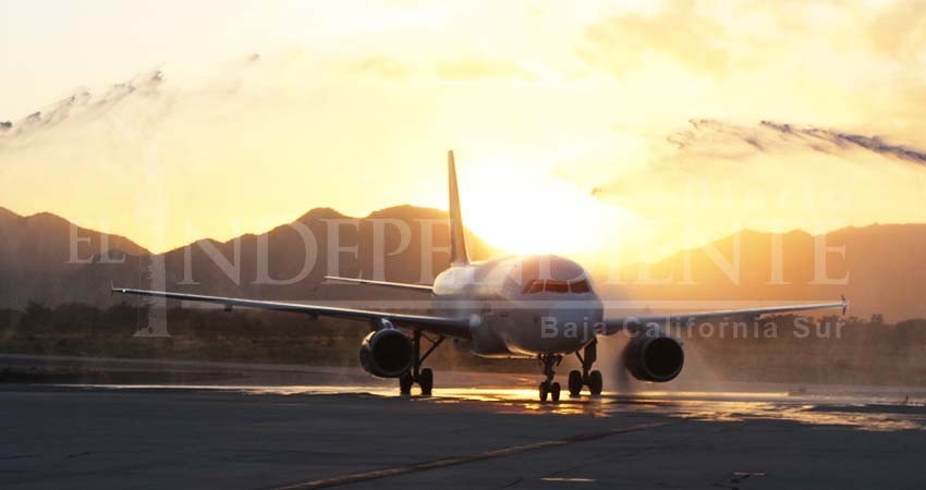 Volaris inaugura vuelo Monterrey-Los Cabos 