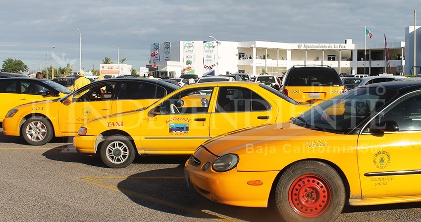 Denuncian taxistas, “Hace 8 años que no sesiona el Consejo de Transporte de La Paz”