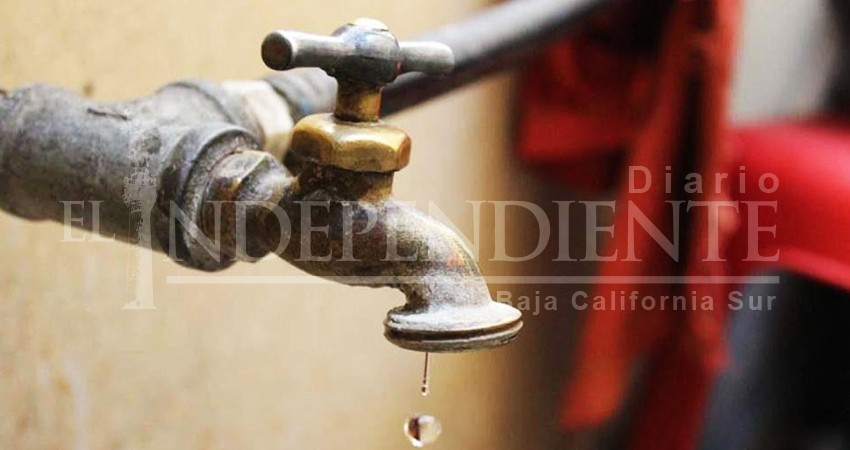 No son cinco ni diez días ¡Llevan un mes sin agua! 