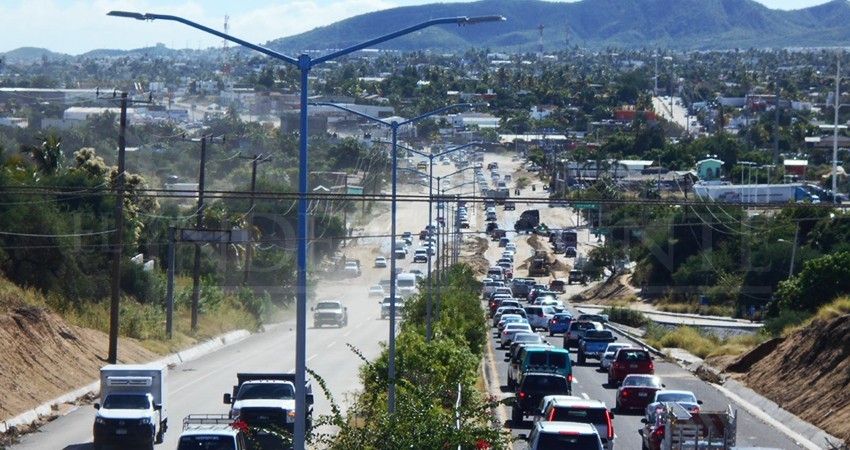Urgen obras para evitar estragos al tráfico por lluvias en vado El Zacatal